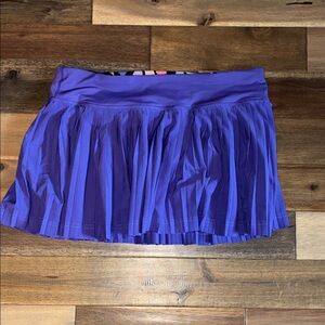Lululemon Women's size 8 Purple Skirt with shorts underneath
